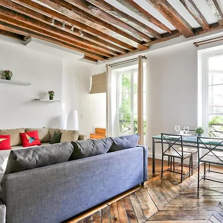 Апартаменты Chatelet Les Halles Superb Париж